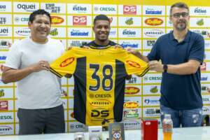 Novorizontino apresenta atacante Léo Natel: 