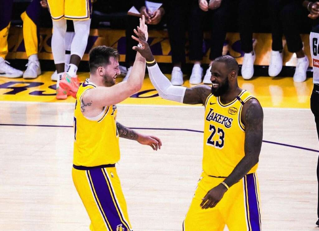 Doncic faz boa estreia em vitória dos Lakers sobre o Jazz na NBA
