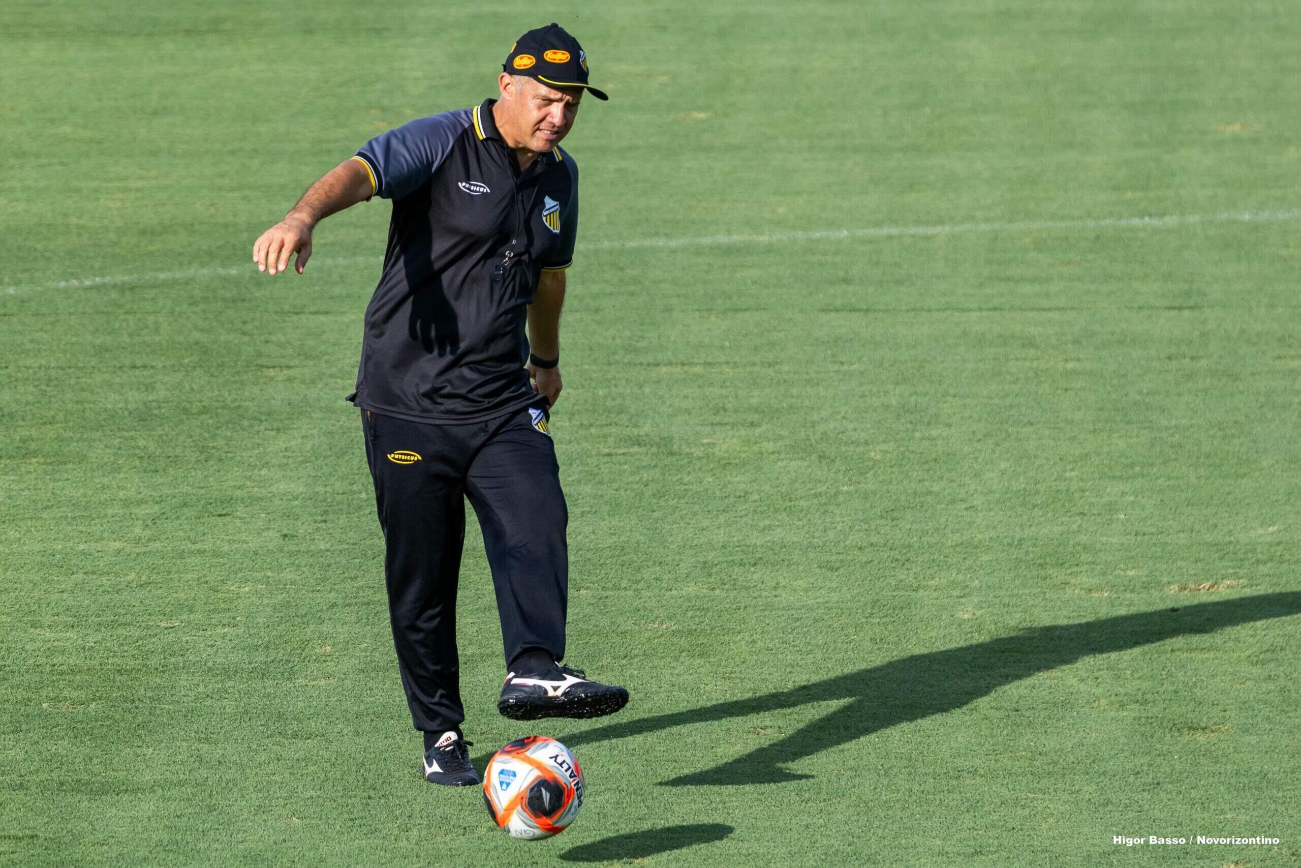 Técnico do Novorizontino mantém foco na liderança antes do duelo decisivo (Foto: Higor Basso / Novorizontino)