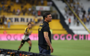 Zé Ricardo confia na reação do Criciúma: 