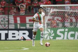 Alex Nascimento é punido por expulsão contra a Ponte e desfalca a Portuguesa