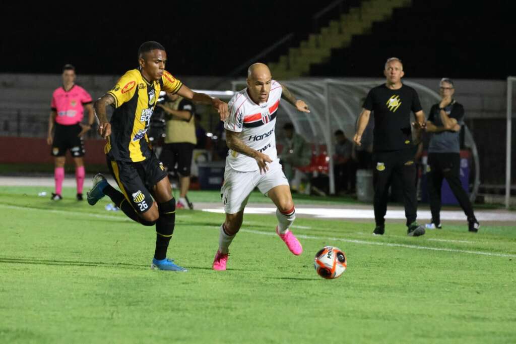 Botafogo-SP 1 x 2 Novorizontino - Tigre vira, mas avança em segundo 2 botafogo novorizontino