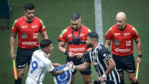 MINEIRO: Cruzeiro pode selar eliminação vexatória do Atlético em clássico