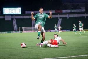 Guarani 1 x 1 Velo Clube - Vacilo bugrino, vaias no Brinco e Velo dá grande passo