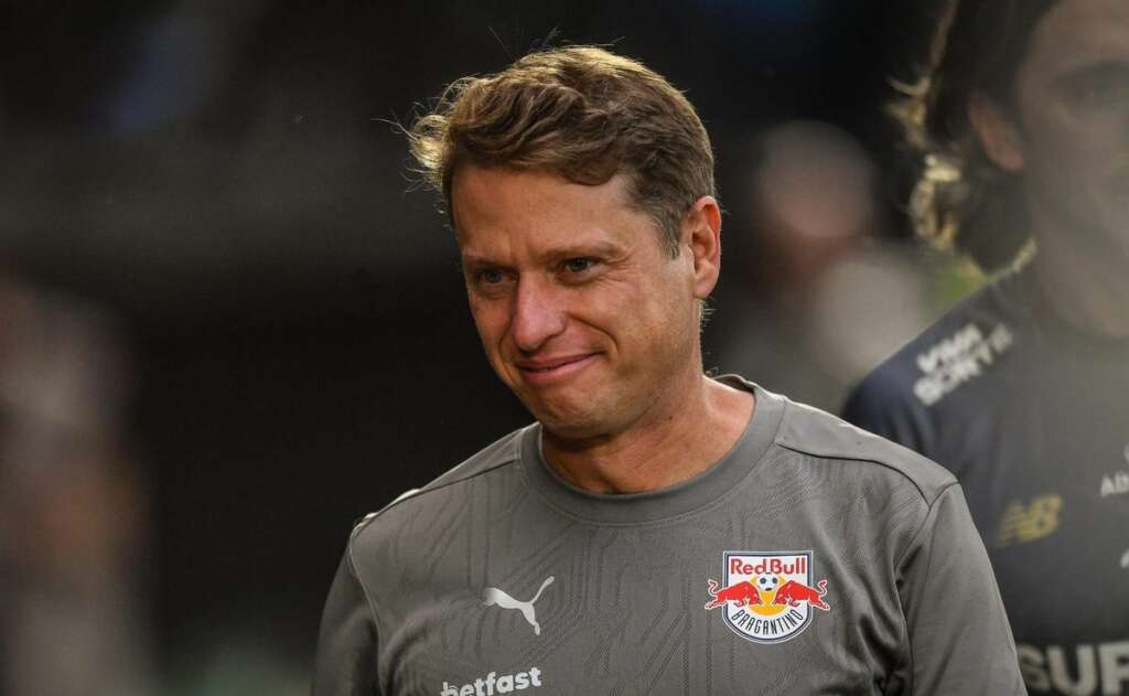 Fernando Seabra destaca entrega do Bragantino após vitória sobre o São Paulo; veja a coletiva