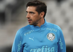 Palmeiras reclama de invasão em pênalti de Estêvão e irá protocolar ação na FPF