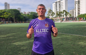 Ídolo do São Caetano, Silvio Luiz é treinador de goleiros do Juventus Sub-20