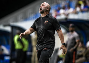 Com segunda melhor campanha no Catarinense, Ademir Fesan faz história no Santa Catarina