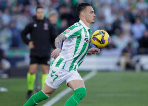 Antony tem cartão vermelho anulado e reforça Betis contra o Real Madrid