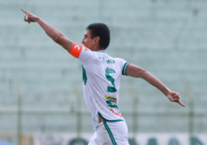 Paulistão Série A3: Volante da Francana comemora ponto: 