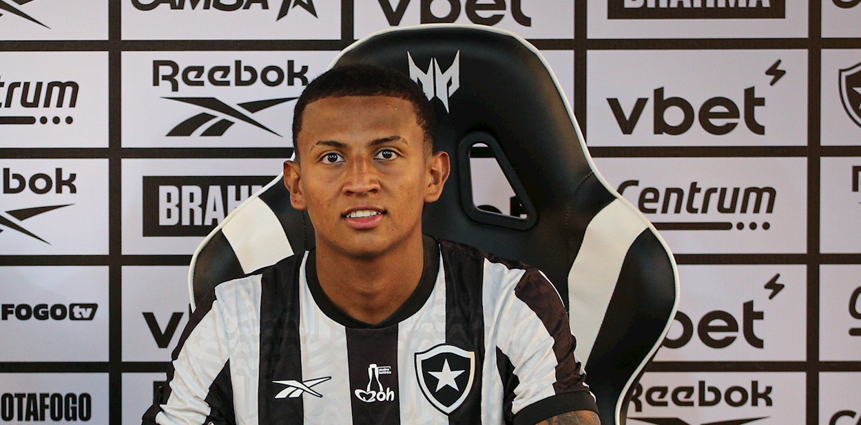 Botafogo contrata em definitivo Kauan Toledo, destaque da base