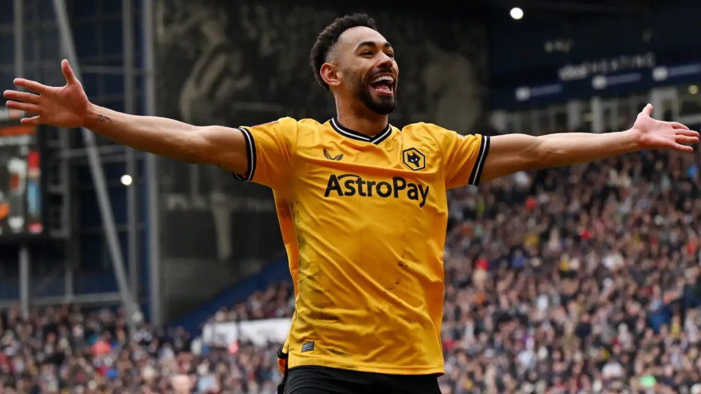 Matheus Cunha renova contrato com o Wolverhampton até 2029