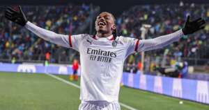 Milan 'acorda' no 2º tempo, derrota o Empoli no Campeonato Italiano