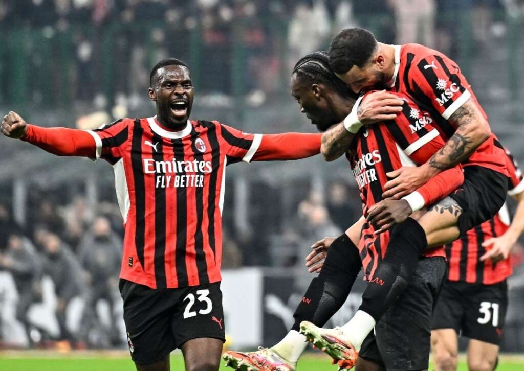 Abraham brilha, Milan vence Roma e avança na Copa da Itália