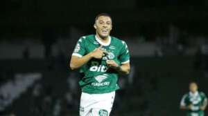 Jogador consegue liminar e rescinde com o Guarani, que nega irregularidades