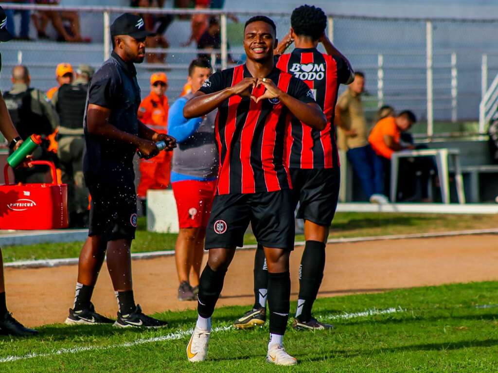 Santa Cruz vence Potiguar