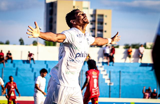 Serra Branca vence Esporte Paraibano