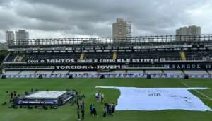 Santos x São Paulo atrasa após chuva castigar Vila Belmiro