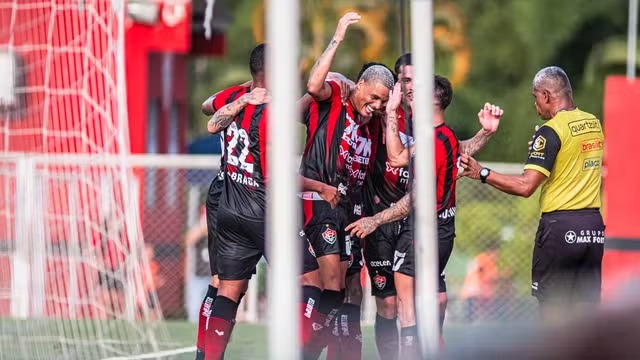 Vitória bate Jequié Baiano