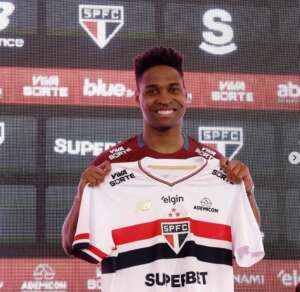 Wendell é apresentado no São Paulo e mira títulos: 'A camisa por si só já pesa'