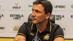 Zé Ricardo projeta duelo equilibrado entre Criciúma e Joinville pelas quartas do Catarinense