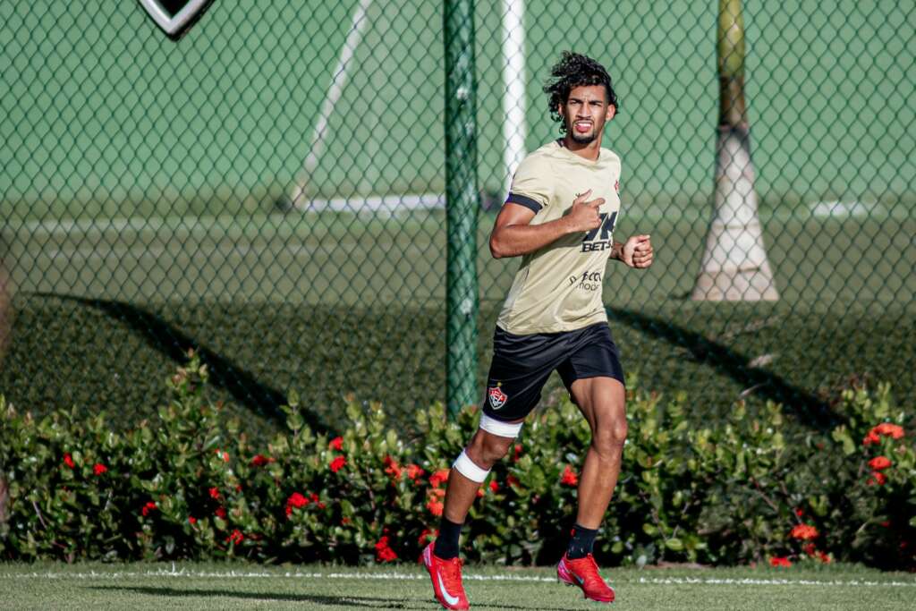 Baiano: Vitória espera contar com recuperados para semifinal