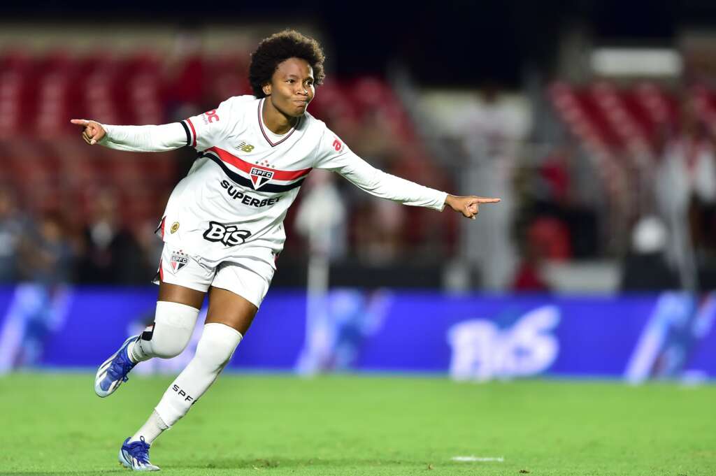 SUPERCOPA FEMININA: São Paulo quebra hegemonia do Corinthians e conquista título inédito