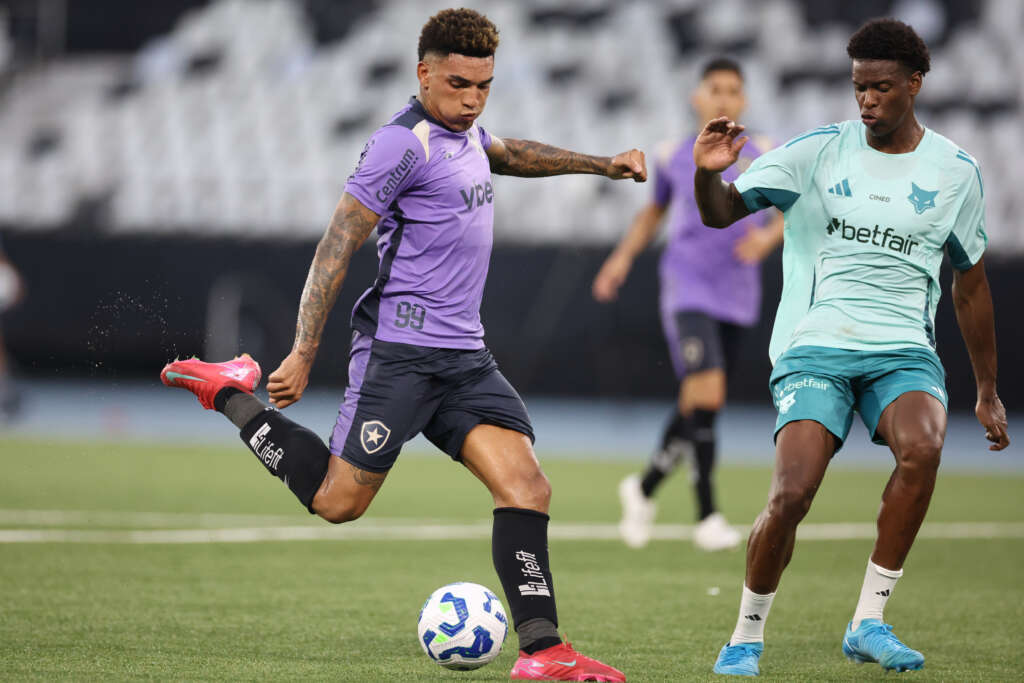 Botafogo e Cruzeiro empatam jogo-treino visando o Brasileirão