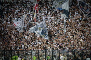 Vasco envia ofício para enfrentar o Flamengo em São Januário no Brasileirão