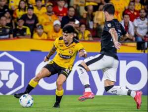 Díaz aponta a causa do vexame do Corinthians no Equador