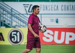 Sergipano: Técnico Betinho deixa comando do Lagarto após eliminação