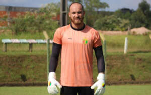 Brusque contrata goleiro que estava disputando o Paulistão