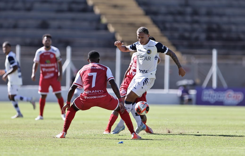 Capivariano bate Sao Jose na Serie A2 1