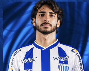 Avaí acerta com JP, ex-Vasco, por empréstimo até o fim da Série B