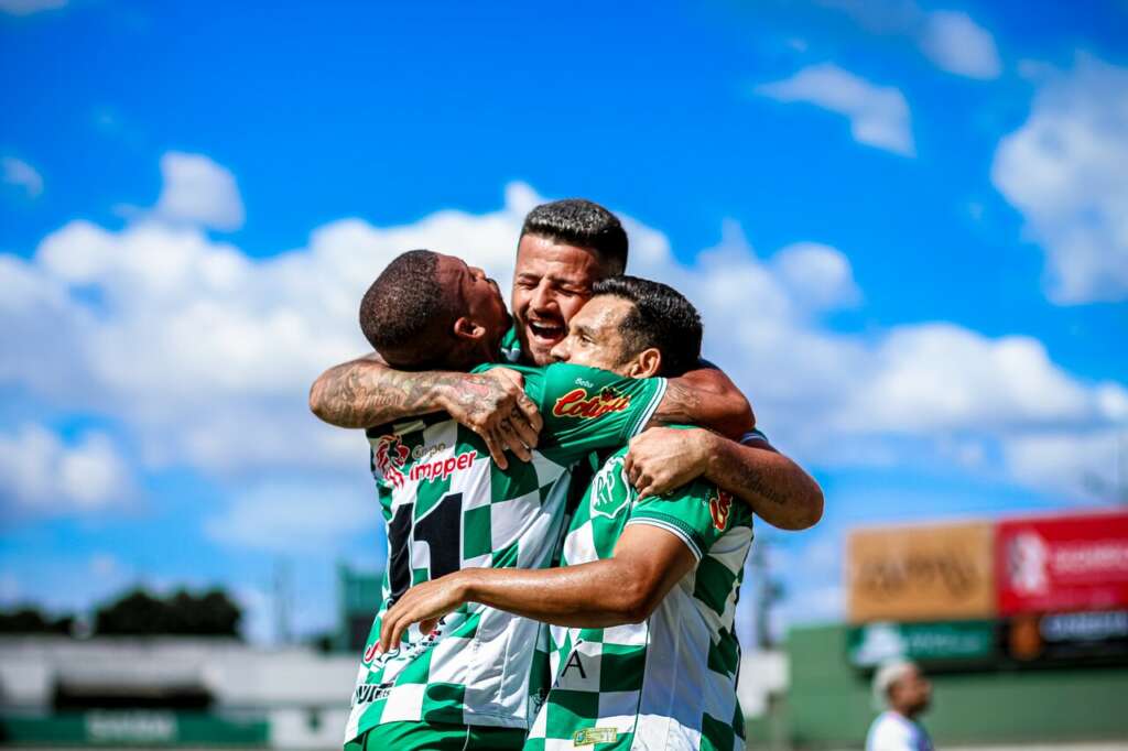 Confira as fotos da vitoria do Rio Preto 4 1