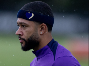 Depay em má fase no Corinthians? Veja os números do atacante