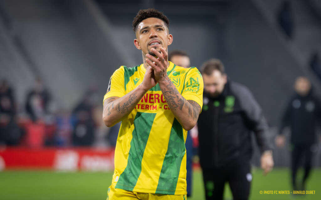 Douglas comemora 50 jogos pelo Nantes com importante vitória sobre o Lille