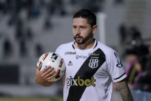 Jeh e Elvis iniciam transição física e se aproximam do retorno na Ponte Preta