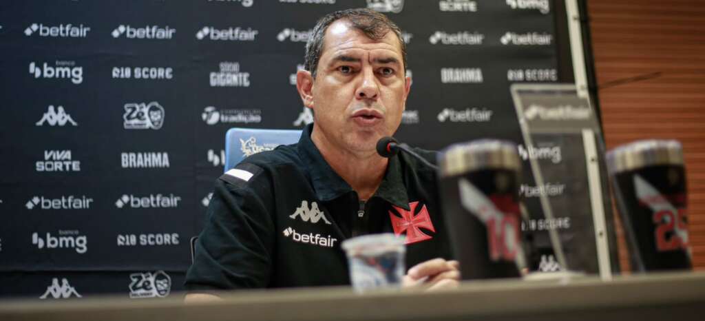 Nuno Moreira estreia pelo Vasco e Carille elogia: ‘Muito bom’ 2 Fabio Carille