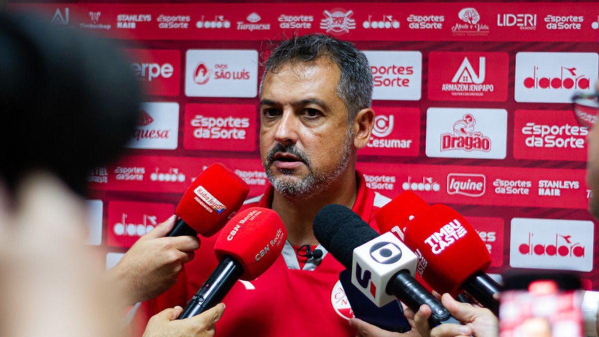 Pernambucano: Após eliminação do Náutico, Marquinhos Santos mantém confiança 1 Pernambucano: Marquinhos Santos lamenta eliminação do Náutico, mas confia no trabalho (Foto: Gabriel França/CNC)