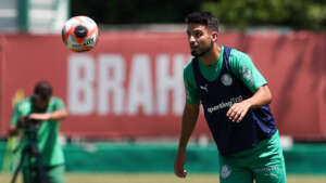 Palmeiras aprimora bolas aéreas, e Flaco demonstra confiança: 'Podemos fazer história'