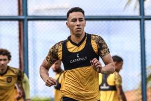 Amazonense: Volante do Amazonas projeta vitória contra o Parintins