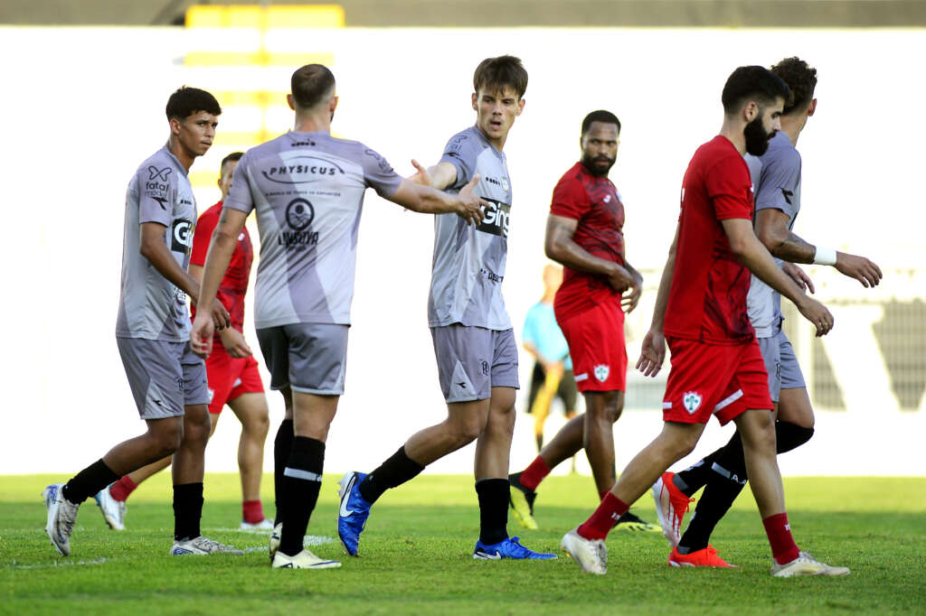 Ponte Preta vence Portuguesa em jogo treino no Majestoso