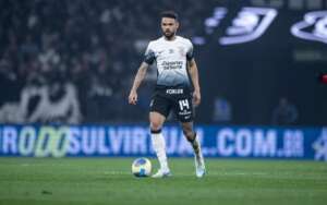 Raniele evita euforia com vantagem do Corinthians no Paulistão