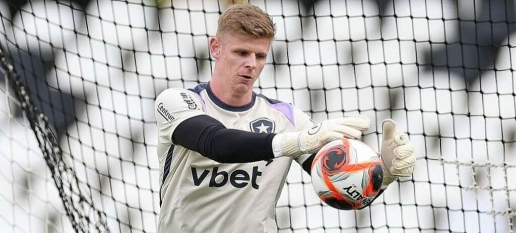 Grêmio negocia a contratação de Raul, goleiro do Botafogo