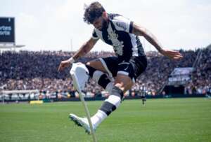 FPF tenta evitar chutes na bandeirinha em comemorações