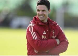 Arteta minimiza má fase de Arsenal e PSV antes de confronto pela Liga: 'Energia diferente'