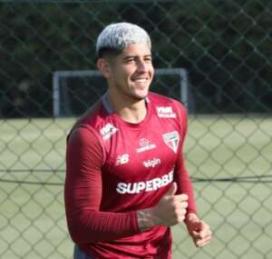 Zubeldía deve manter São Paulo com 3 zagueiros na semifinal contra o Palmeiras