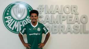 Palmeiras oficializa volante do Red Bull Bragantino