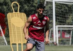 Atacante retorna e São Paulo ganha reforço para a estreia no Brasileirão